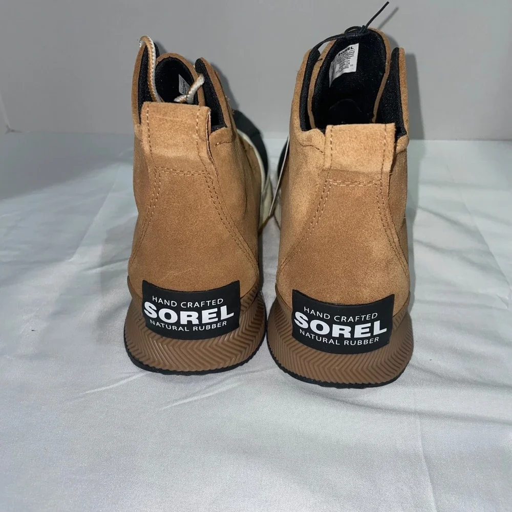 Sorel Out N About Classic WP Kids Waterproof Boots Camel Brown/Sea Salt Size 7Y